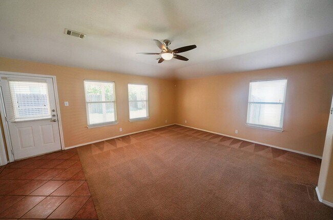 Building Photo - Cozy Home in Cibolo Valley Ranch Now Available - Realtor Commission: $500