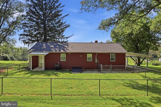 Building Photo - 4015 Jefferson Pike