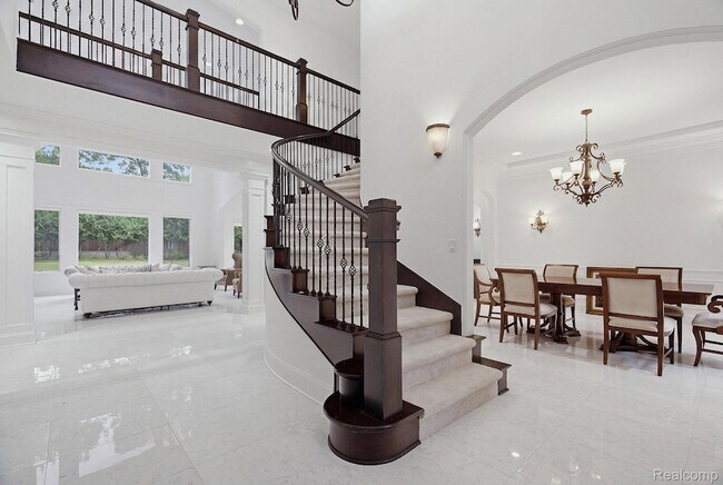 Building Photo - 2707 Turtle Lk Dr