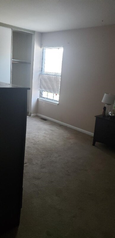 Building Photo - 10101 Palamar Dr