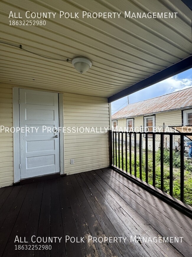 Building Photo - Super Cute 2 Bedroom Haines City Home For ...