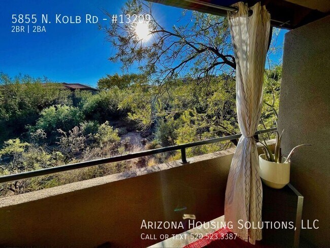 Building Photo - 5855 N Kolb Rd