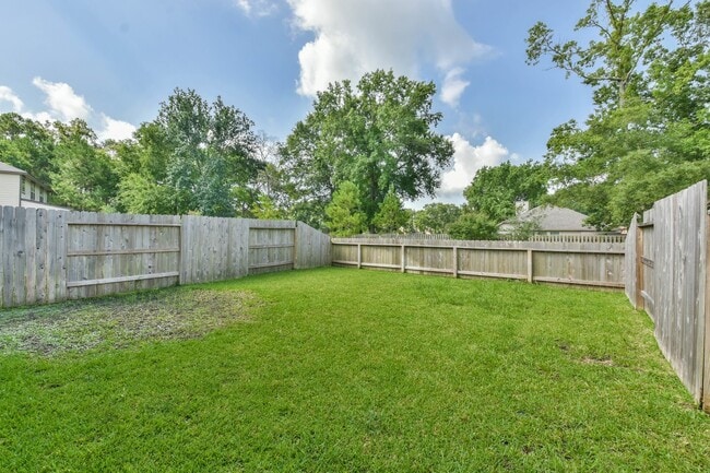 Building Photo - 16131 Beachside Pl