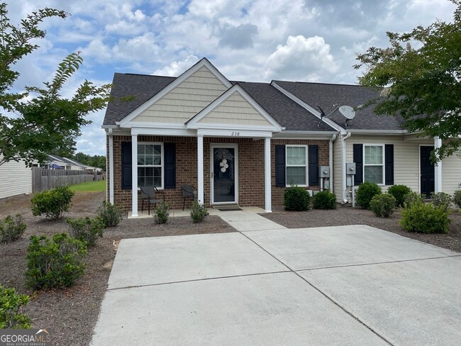 Primary Photo - 238 Sunview Dr