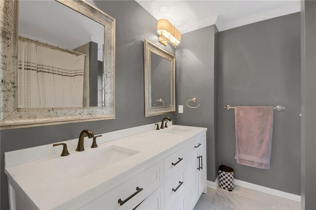 Building Photo - 2710 Abbottswell Dr