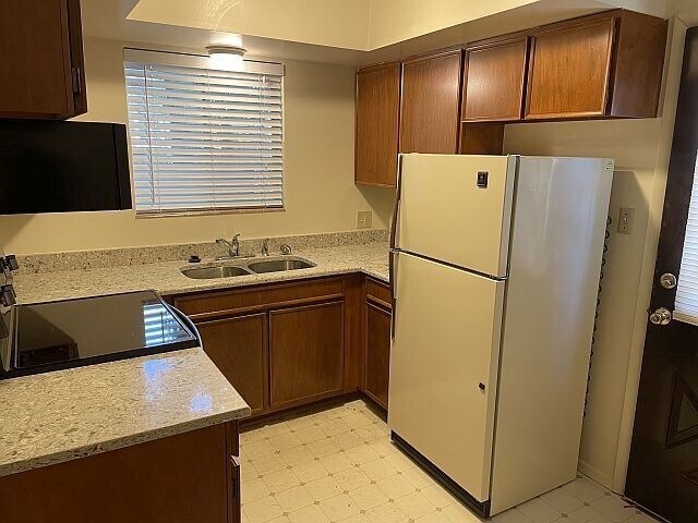 Building Photo - 184 I St