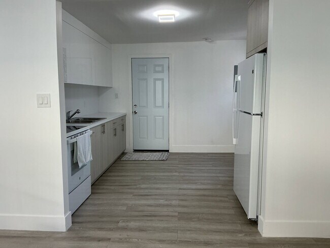 Building Photo - 2605 Ave F