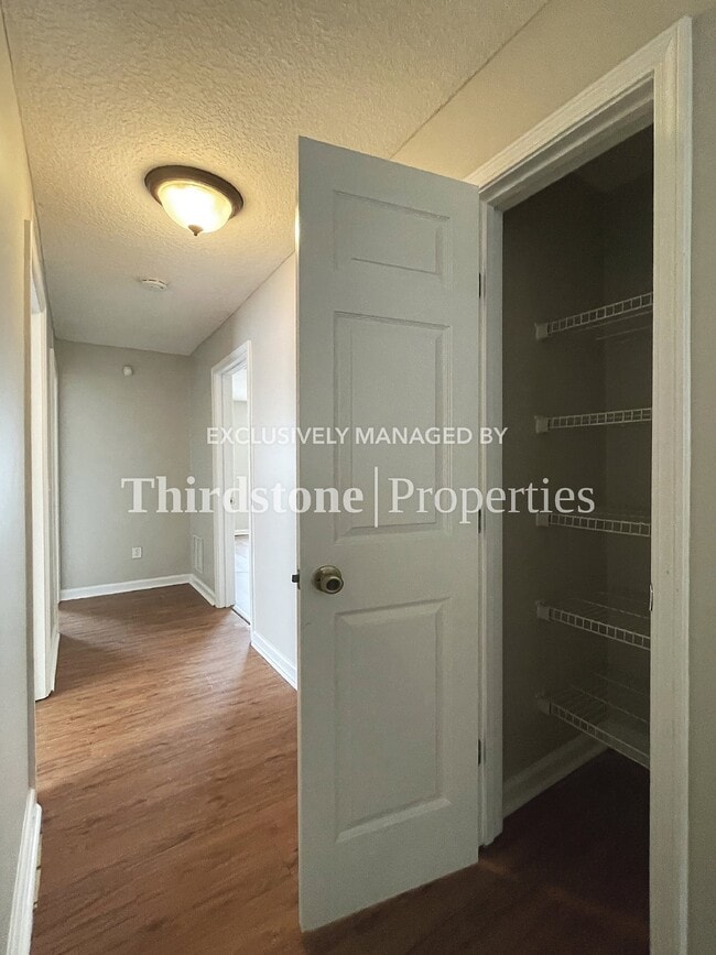 Building Photo - 9248 8th Ave