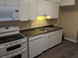 Building Photo - 186 Juniper Dr