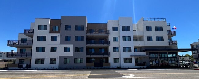 Building Photo - 401 W Grand Ave