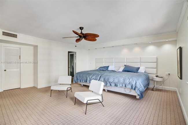 Building Photo - 10175 Collins Ave