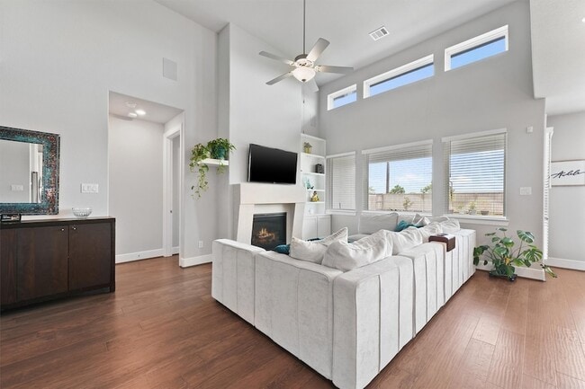 Building Photo - 4050 Shackleton Ct