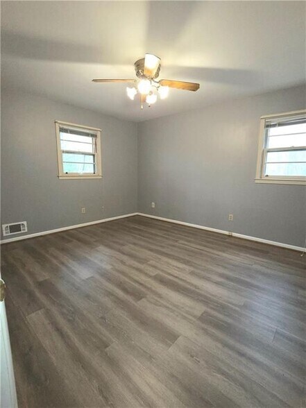 Building Photo - 6593 Katie Ln