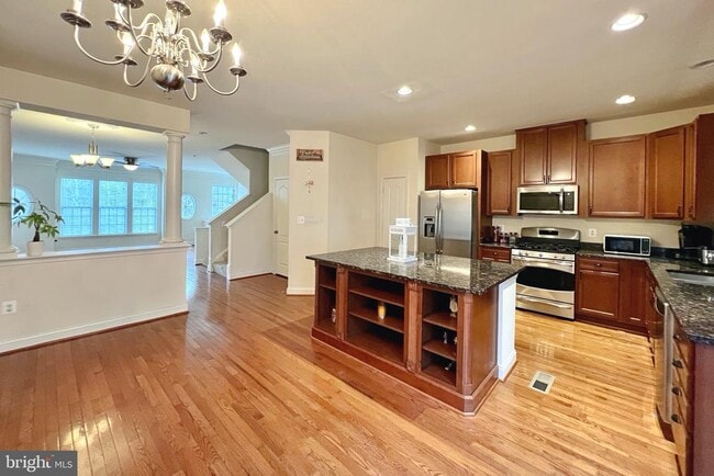 Building Photo - 4905 Potomac Highlands Cir