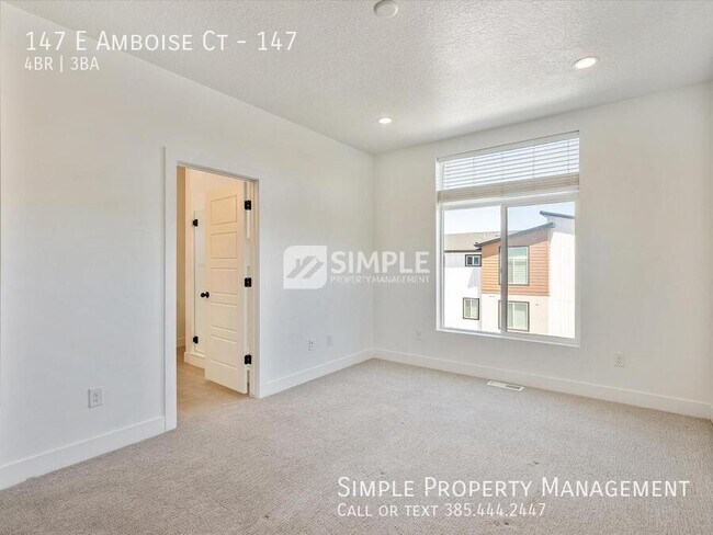 Building Photo - 147 E Amboise Ct