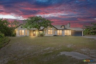 Building Photo - 840 Long Horn Trail