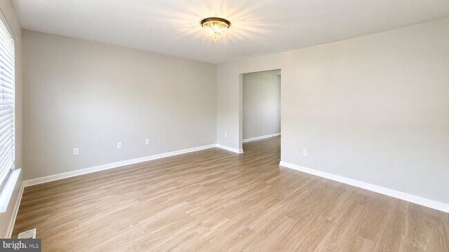 Building Photo - 4105 Farmer Pl