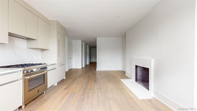 Building Photo - 148-09 Northern Blvd