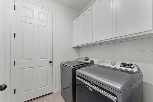 Building Photo - 7322 34th Ct E