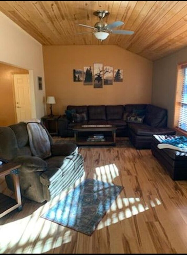 Building Photo - 7144 Moon Creek Cir