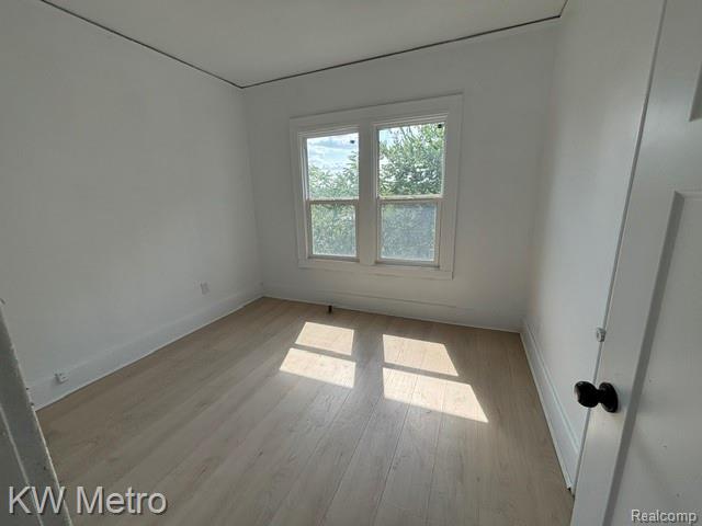 Building Photo - 2952 Elmhurst St