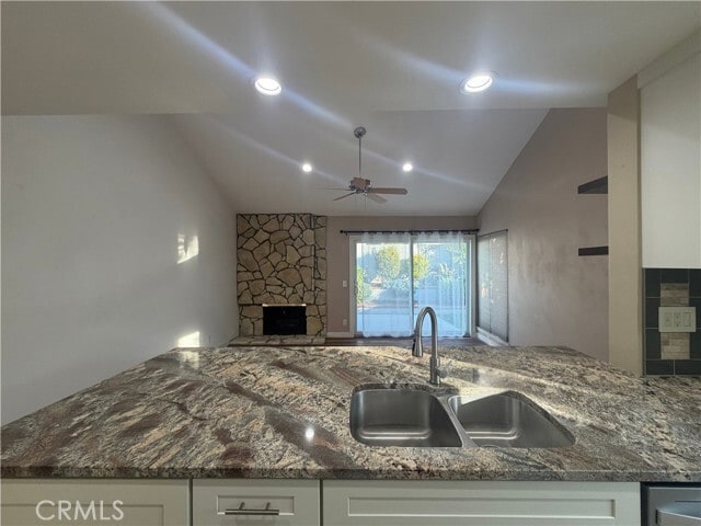 Building Photo - 14852 Rattan St