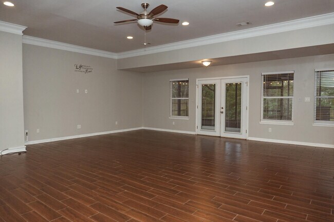 Building Photo - 16 Mariners Ln