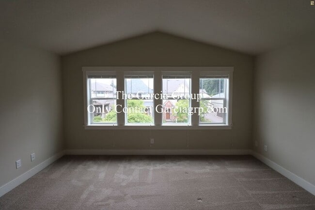 Building Photo - 13712 SW 172nd Ave