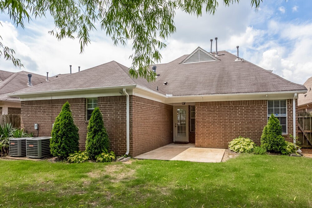 Building Photo - 7158 Crape Myrtle Dr