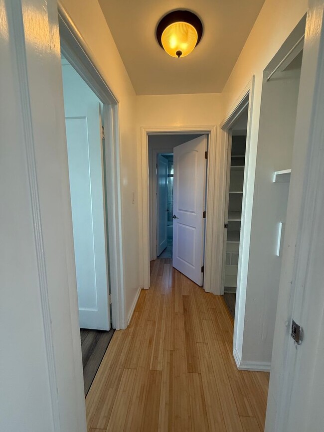 Building Photo - Open House Saturday 12/6 3-4 pm! Hard floors, extra closets, patios & fenced yard