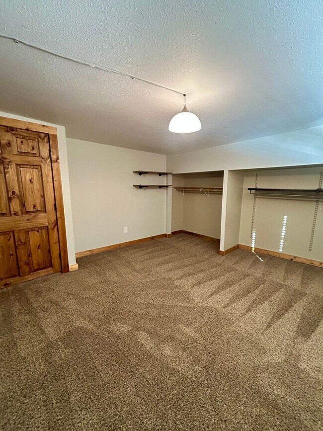 Building Photo - 8230 WA-903