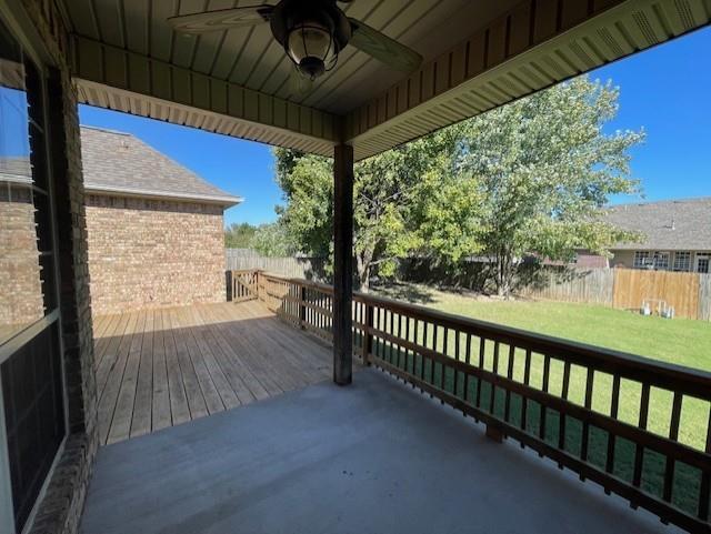 Building Photo - 3909 SW Sycamore St