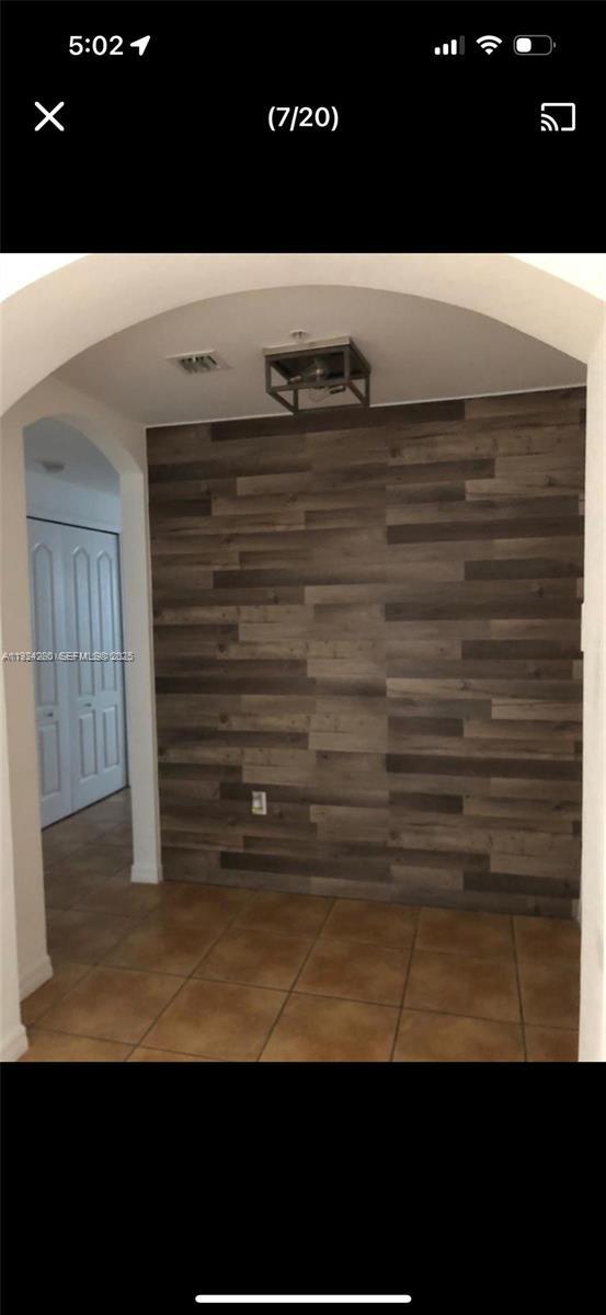 Building Photo - 8826 W Flagler St