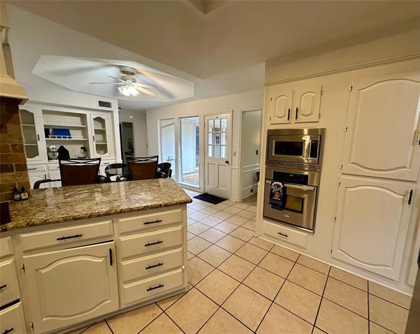 Building Photo - 7145 Crooked Oak Dr