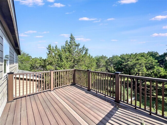 Building Photo - 8750 Scarlet Cir