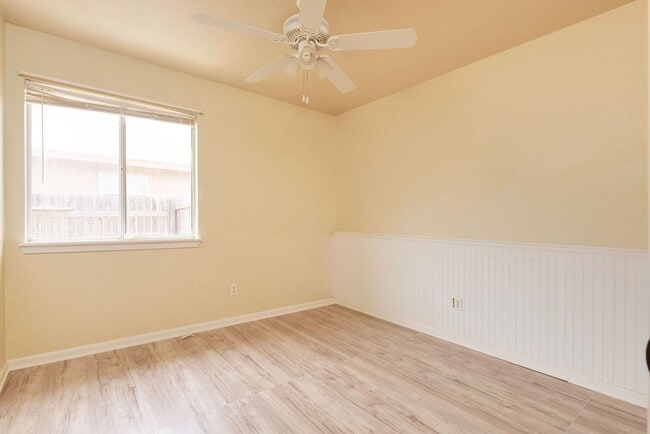 Building Photo - 2212 Schwald Rd