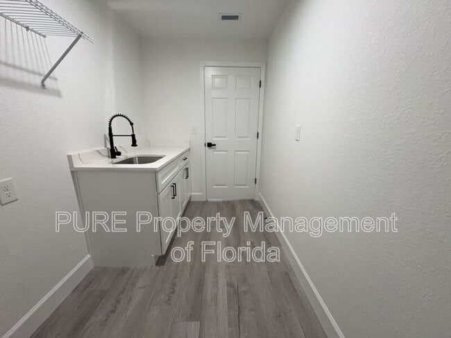 Building Photo - 5787 NW 62nd Ave