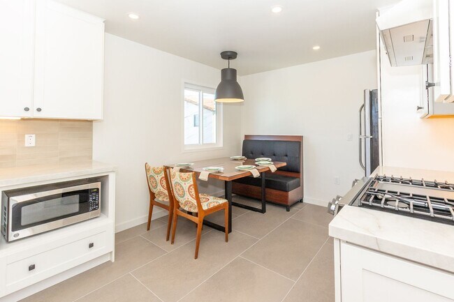 Building Photo - Beautifully Remodeled 2 Bed/1Bath Home with Ocean and Bay Glimpses in Ocean Beach!