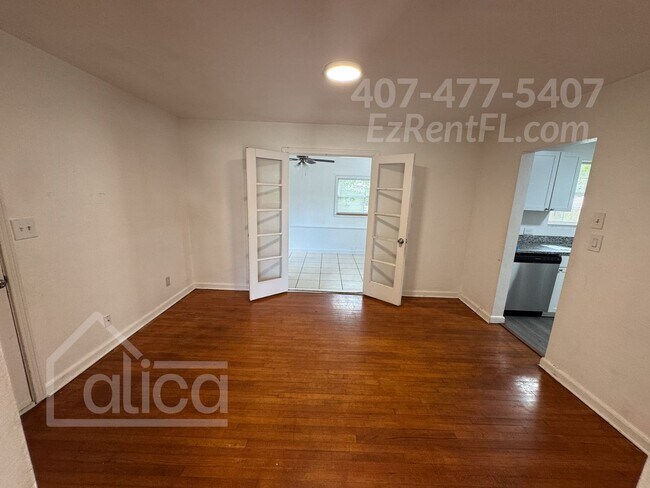 Building Photo - Coming Soon – Charming & Convenient 3-Bedr...