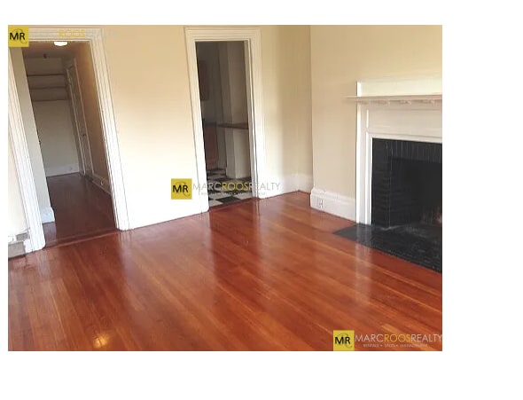 Building Photo - 469 Beacon St