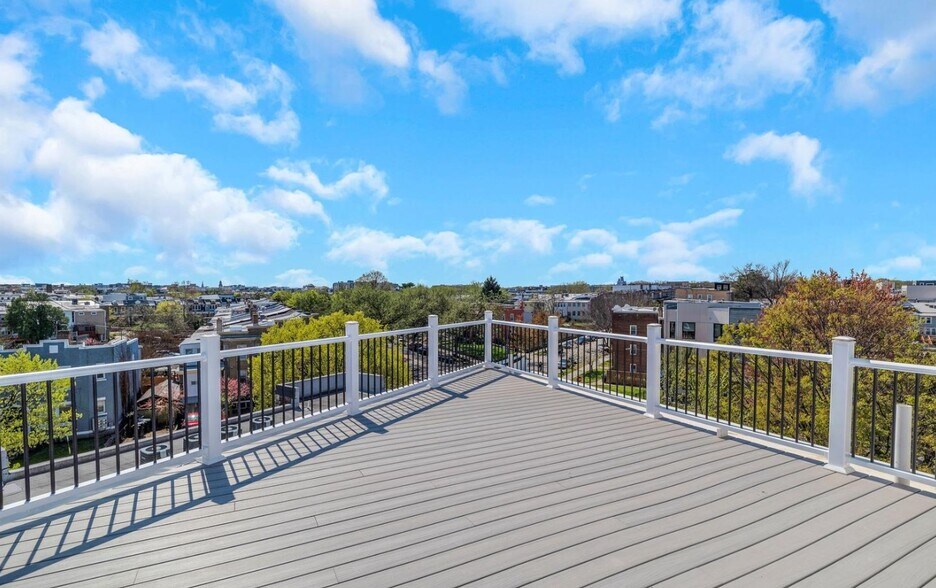 Building Photo - 3905 Kansas Ave NW