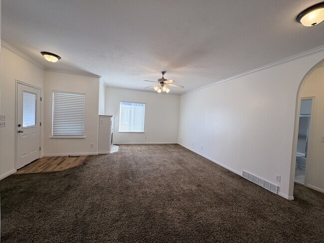 Building Photo - Peppercorn