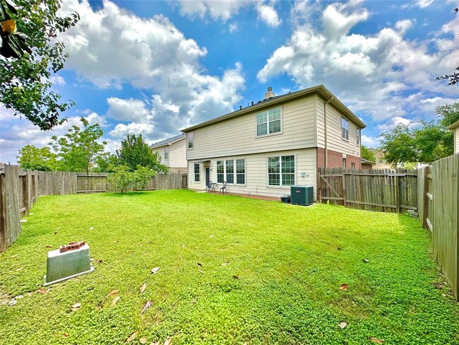Building Photo - 2214 Bristol Bend Ln