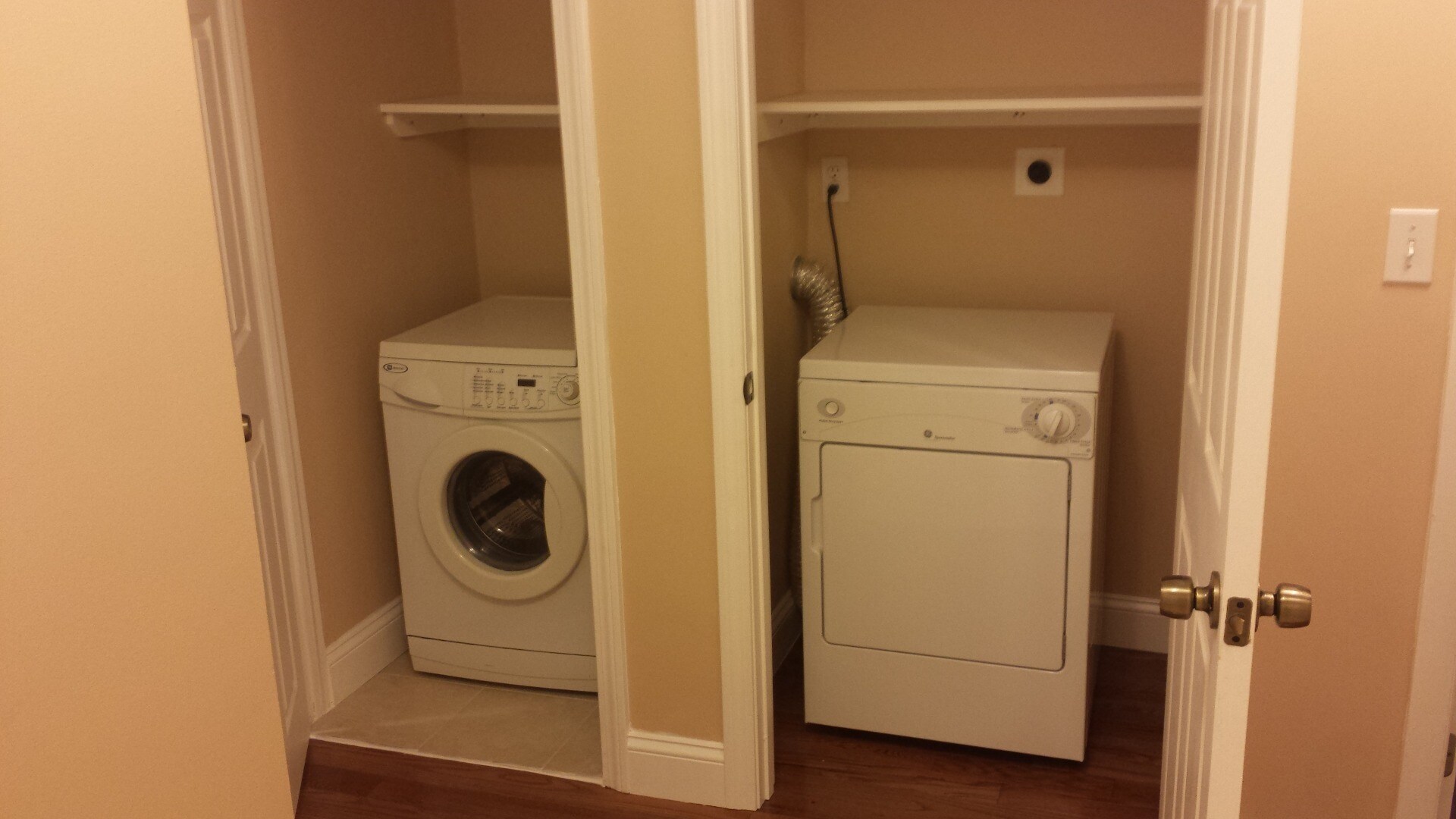 Building Photo - 276 Chestnut Hill Ave