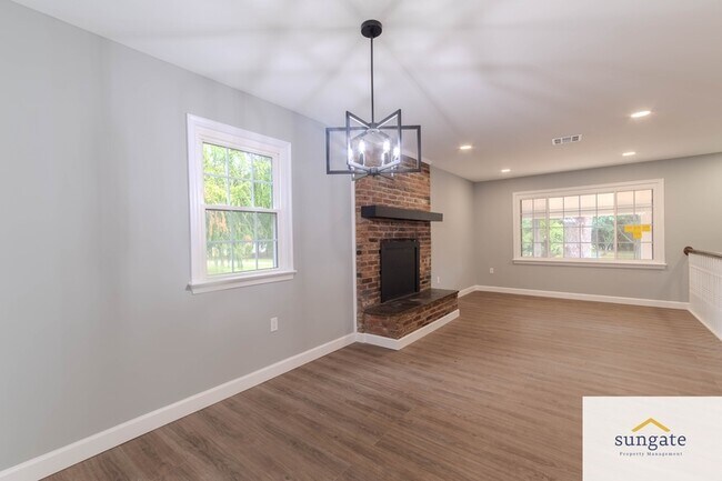 Building Photo - 11319 Harding Rd