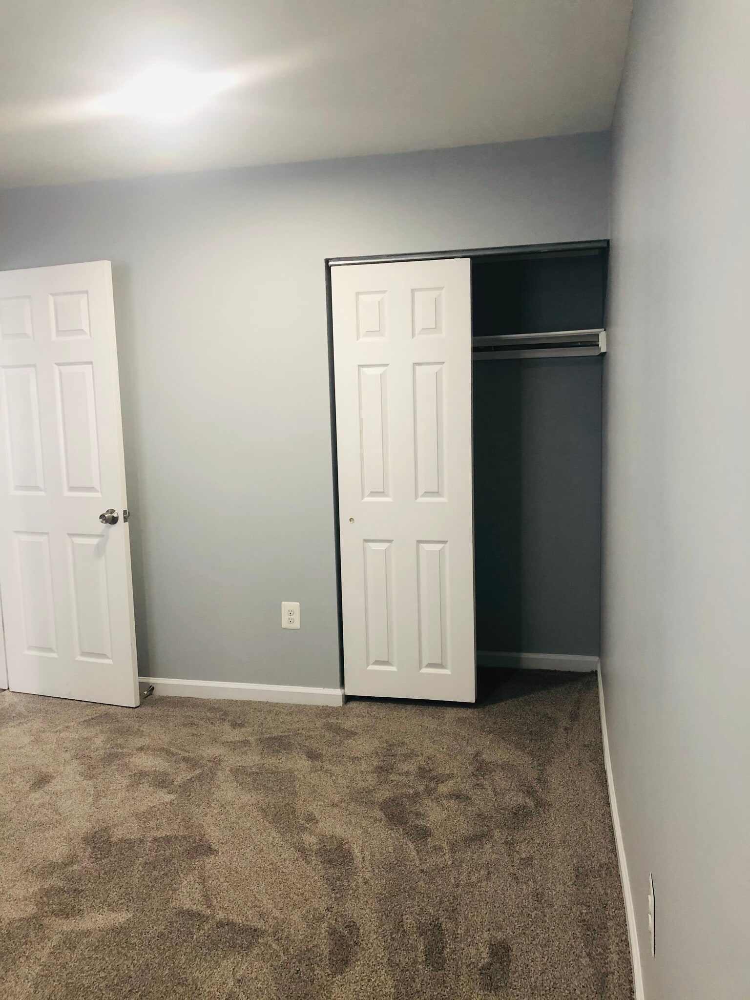 Room #2 - 1401 Key Pkwy