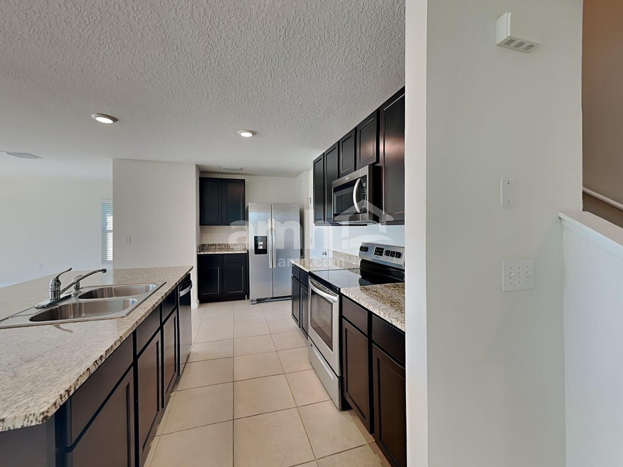 Building Photo - 10316 Flathead Dr