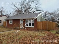 Building Photo - Three Bedroom 1.5 Bath Single Family Home