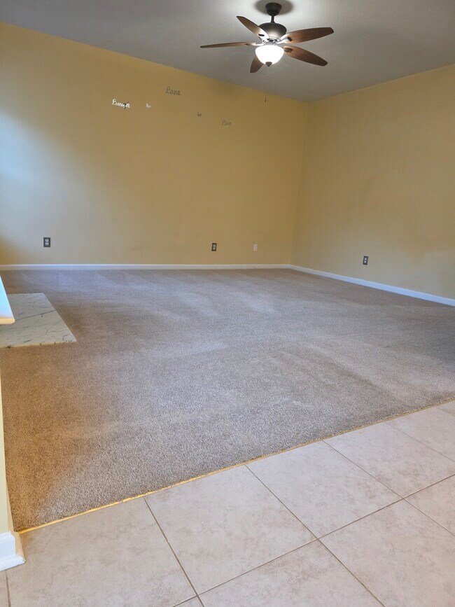 Building Photo - 3004 Knottsberry Way