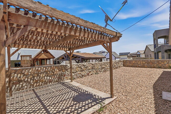 Building Photo - 13659 Everingham